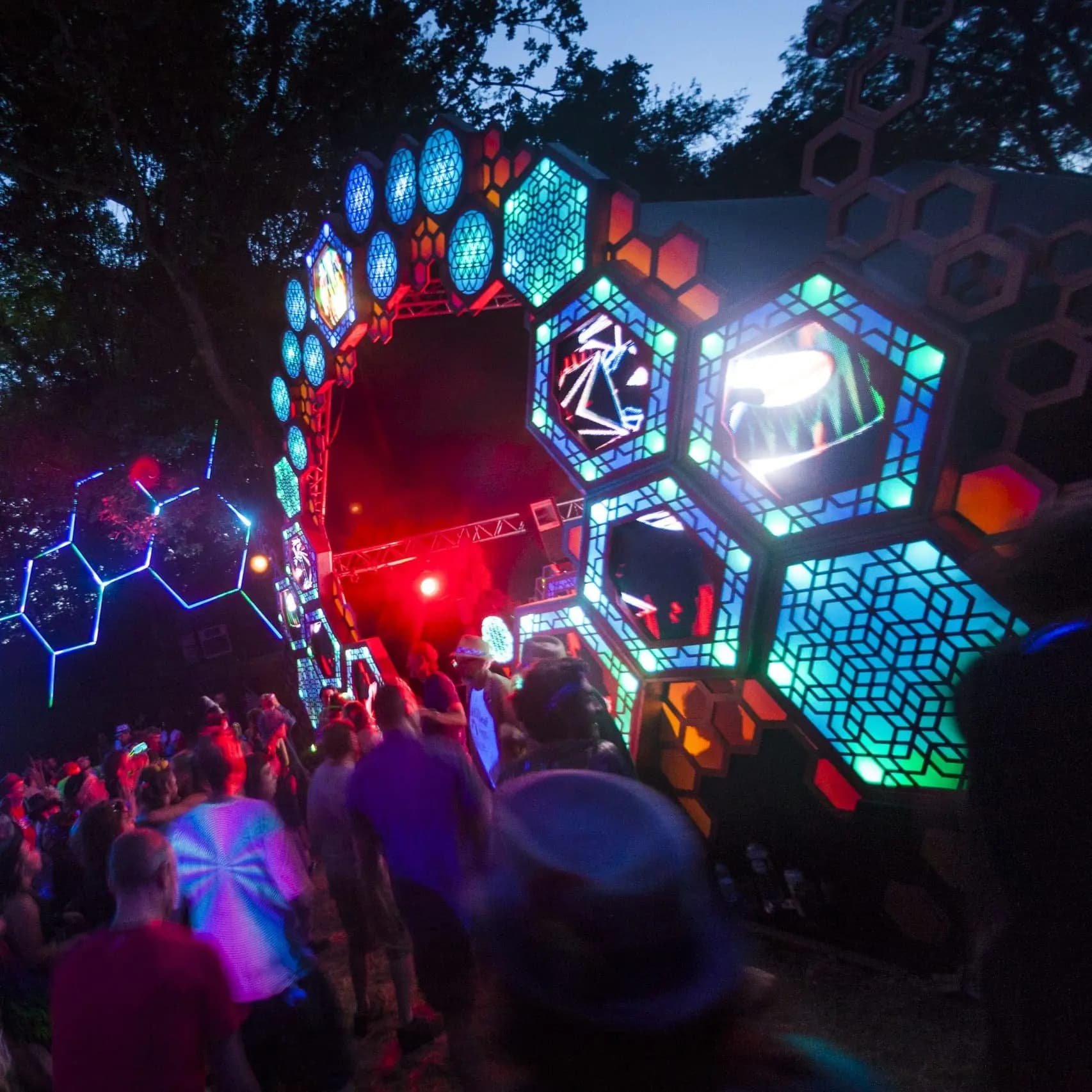 Noisily festival stage and lights